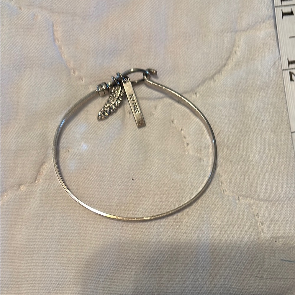 Elegant Silver Tone Bangle Bracelet